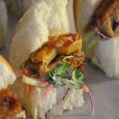Crispy Pork Sliders (20 Pieces)