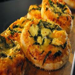 Spinach & Feta Pizza Bread (10 Pieces)