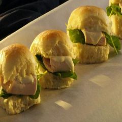 Smoked Chicken Sliders (20 Pieces)