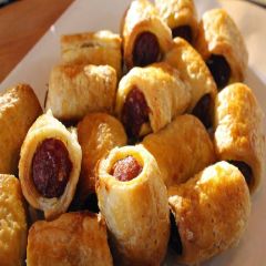 Mini Sausage Rolls (20 Pieces)